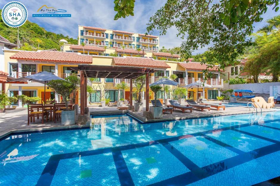 By The Sea Hotel